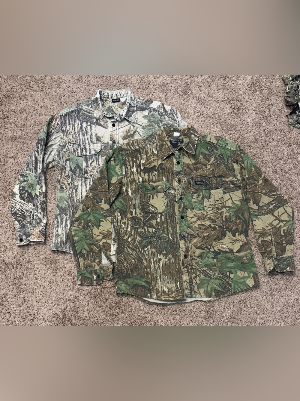 BUNDLE: Rattlers Brand Realtree Camo Shirts Men’s Large long sleeve button down